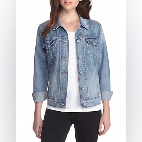 Levi's Jackets & Blazers - Levi’s Trucker Denim Jacket 157500019